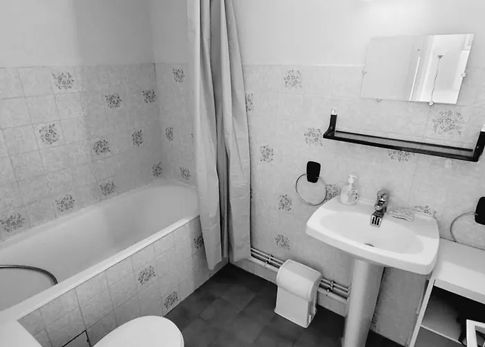 Comfortable 40 M With Sea View شقة