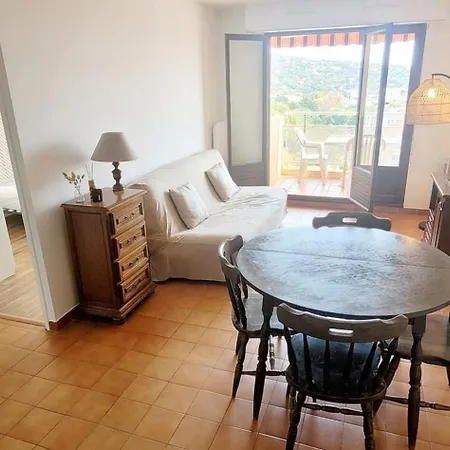 Comfortable 40 M With Sea View Sainte-Maxime