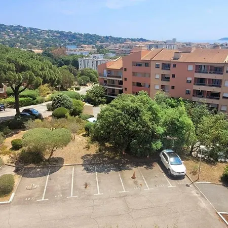 Apartment Comfortable 40 M With Sea View Sainte-Maxime